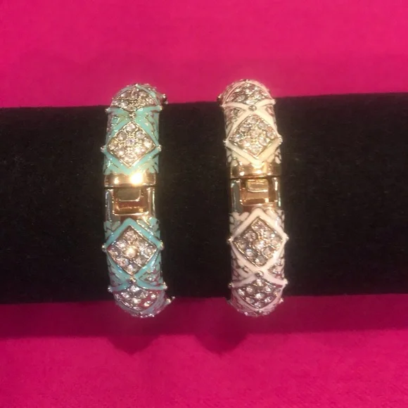 Enameled Chrystal Bangle Bracelet Set - Picture 2 of 4